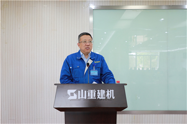 青春心向黨 奮斗新征程 山重建機召開“五一、五四”表彰大會
